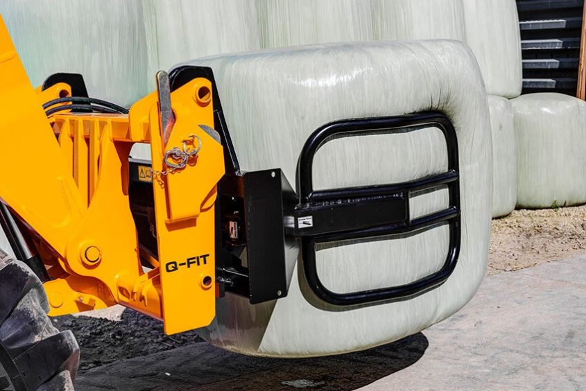 Loadall+-+Clap+Hands+Bale+grab